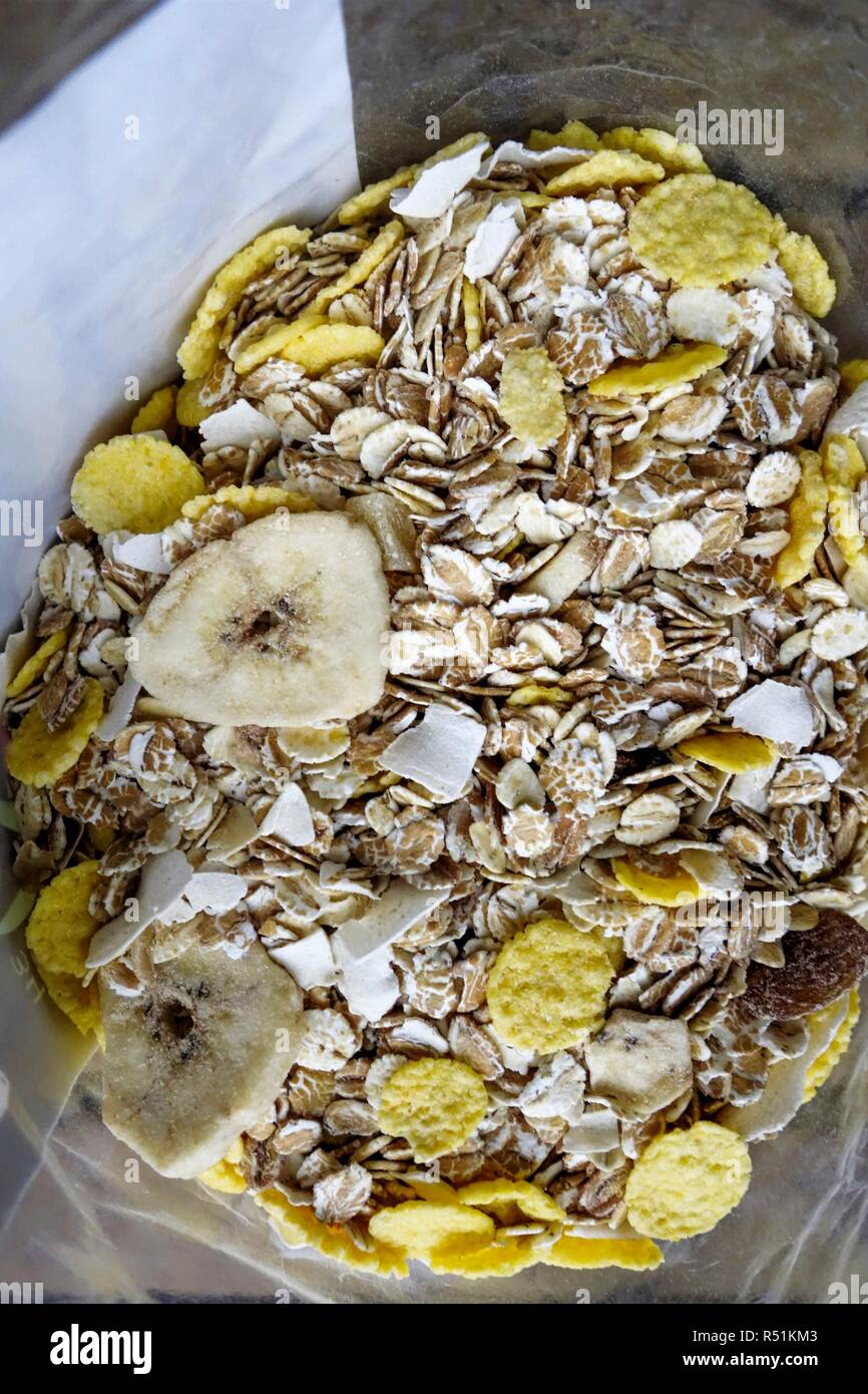 Packet of breakfast cereal hires stock photography and images Alamy