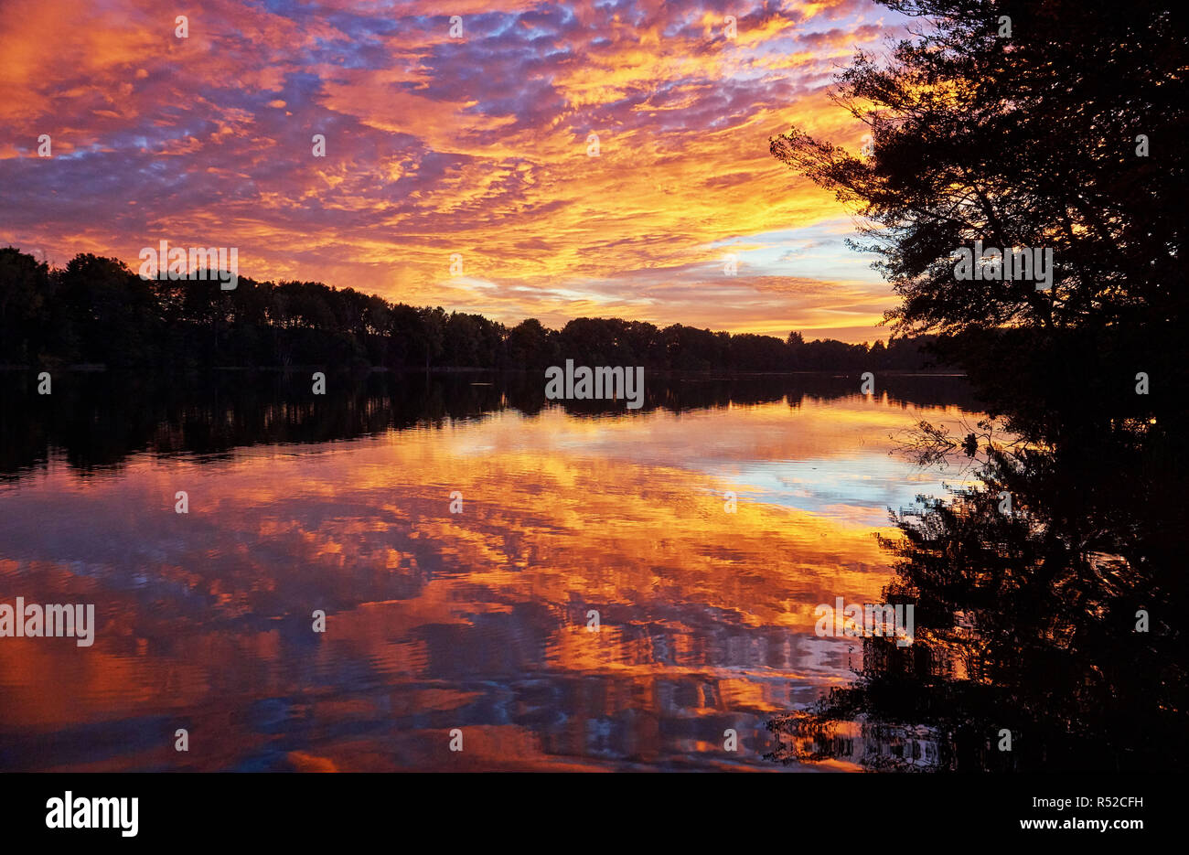 Beautiful Landscape with Sunset Sky of Lake and Reflection in Water ...