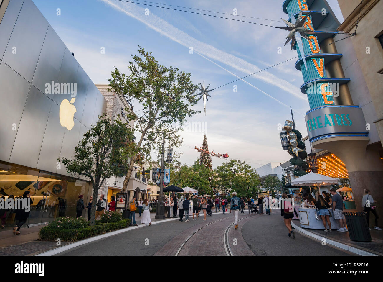 Los Angeles, NOV 27: The famous apple store in the Grove on NOV 27, 2018 at Los Angeles, California Stock Photo