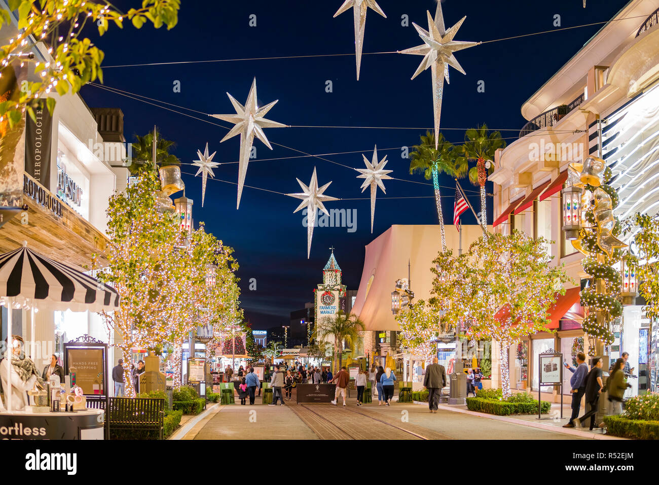 The grove los angeles farmers market hi-res stock photography and ...