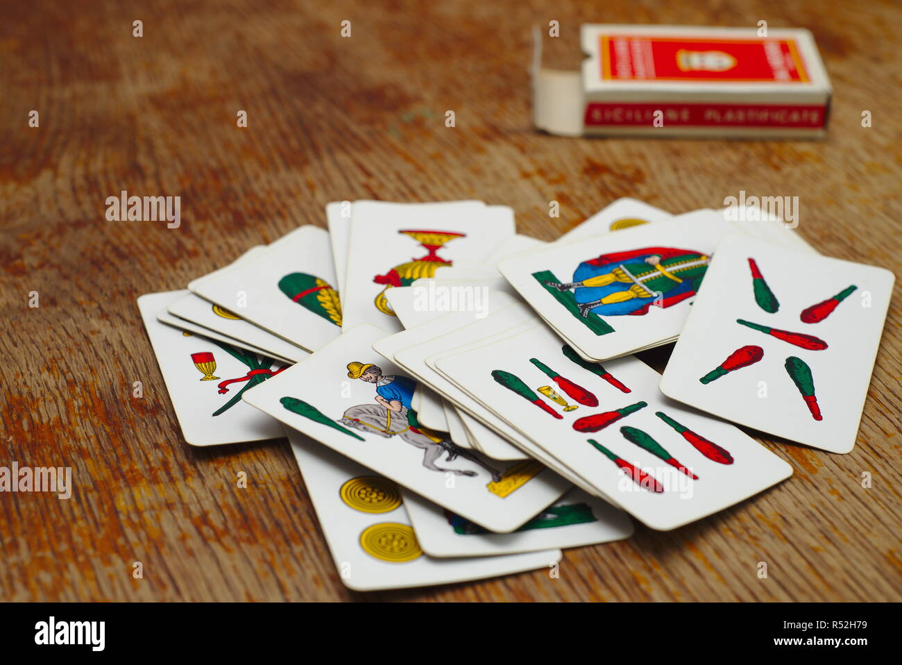 Briscola Hi res Stock Photography And Images Alamy