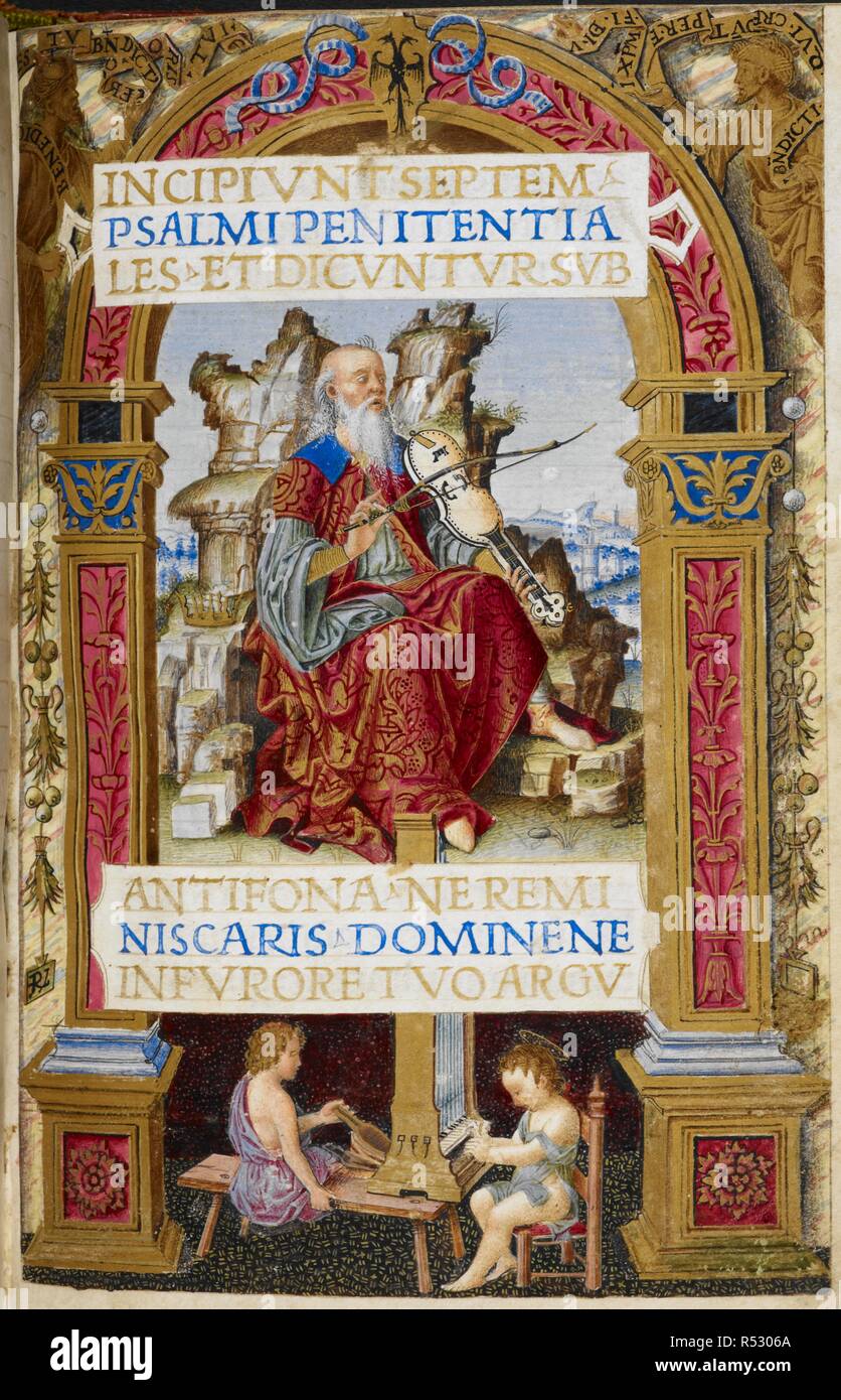 Medieval Fiddle High Resolution Stock Photography and Images - Alamy