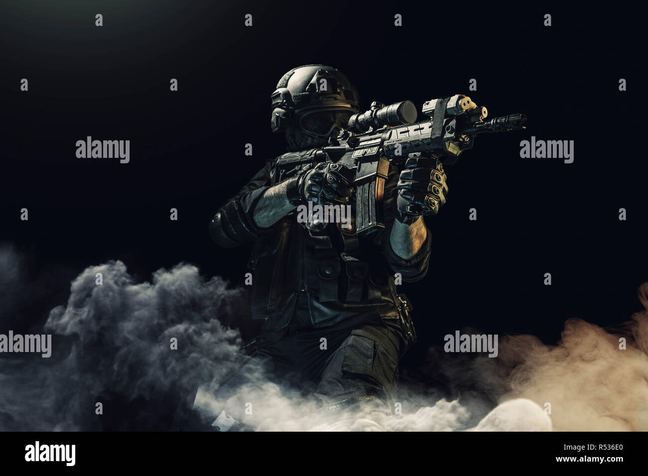 special forces soldier police, swat team member Stock Photo - Alamy