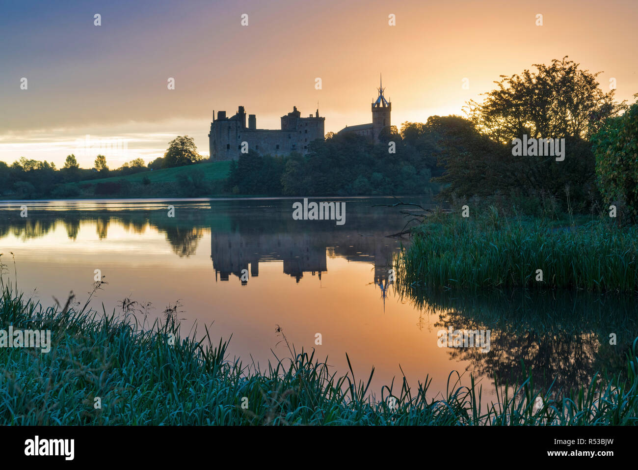 Sunrise, Linlithgow loch, peel, palace, West Lothian, Central Scotland UK Stock Photo Alamy