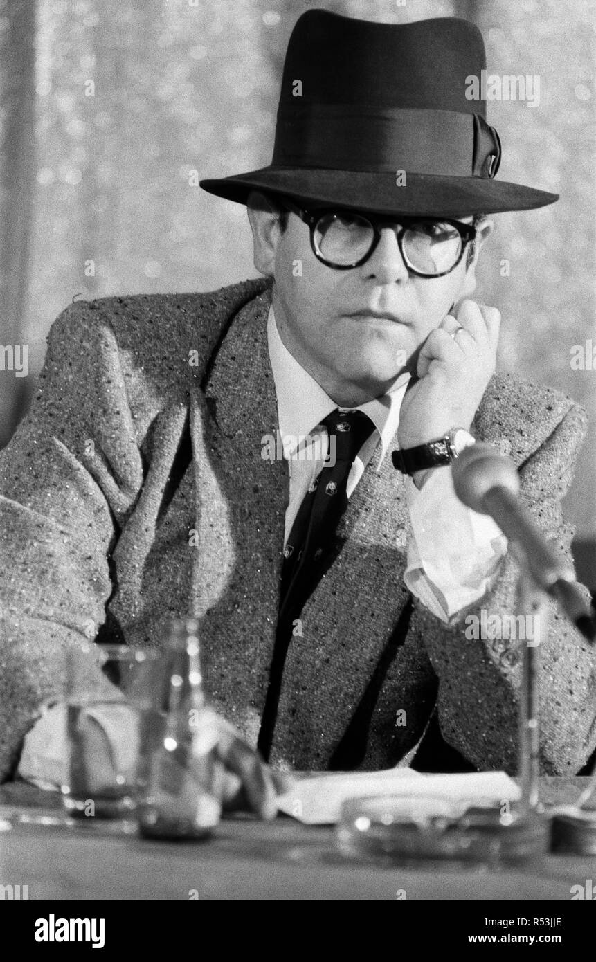 Elton John, pictured during a press statement about his £2 Million sale of Watford FC. 8th December 1987. Stock Photo