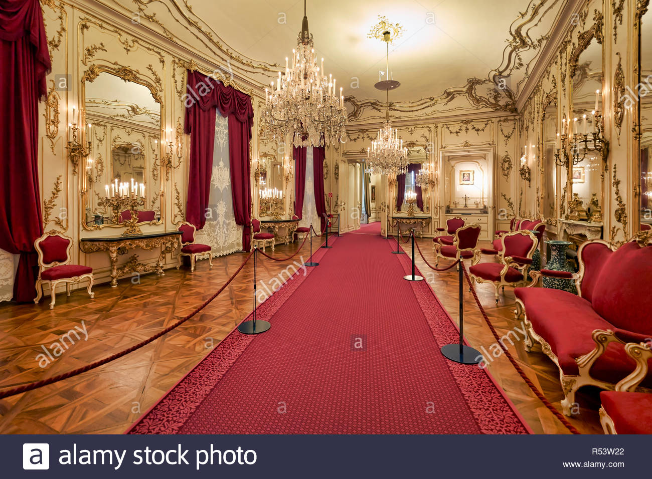 Schonbrunn Palace Interior Stock Photos & Schonbrunn Palace Interior ...