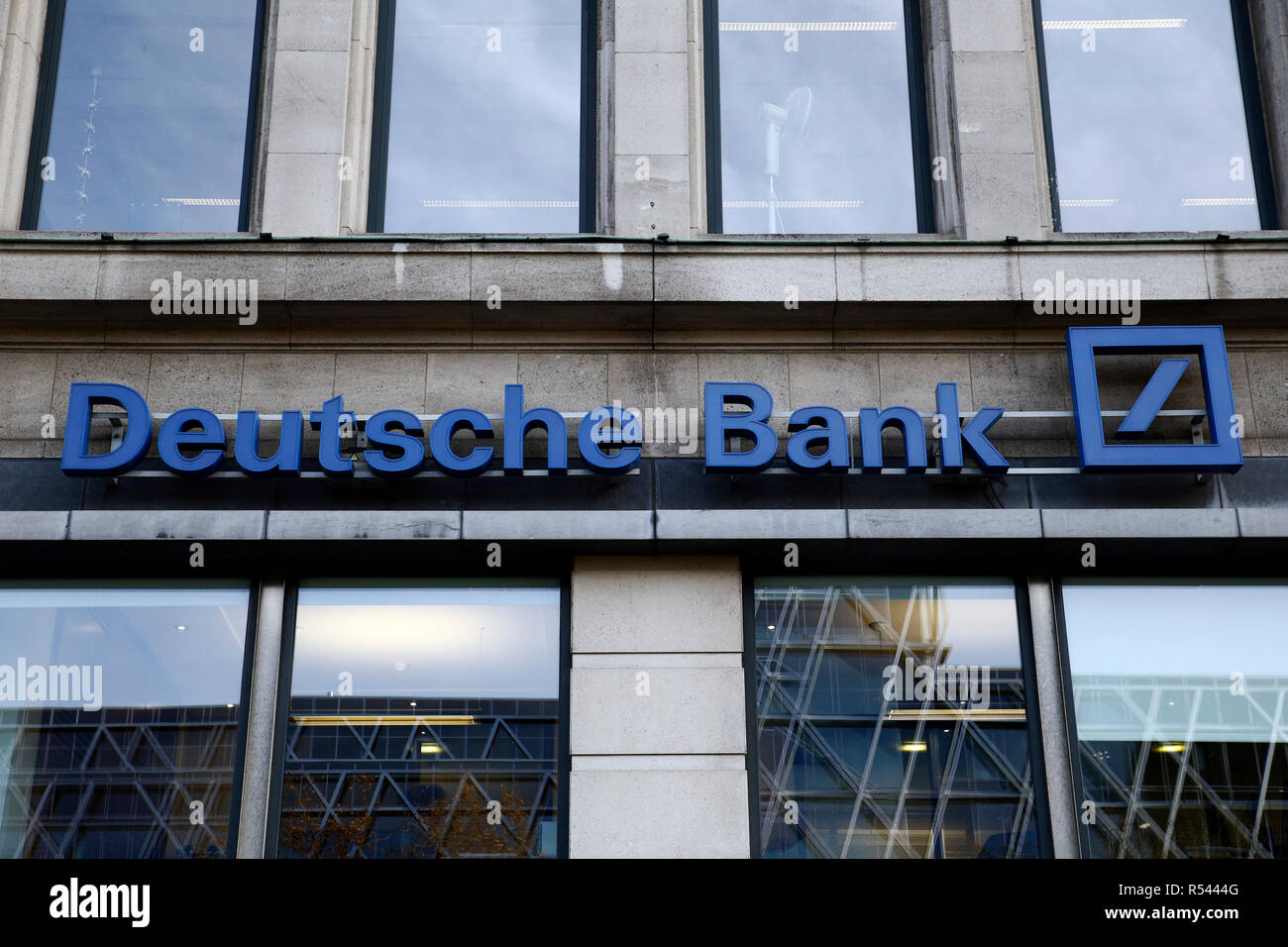 Brussels, Belgium. 29th Nov, 2018. Exterior view of Deutsche Bank branch. A large contingent of investigators searched the headquarters of the largest German money house in Frankfurt. The suspicion: Group employees helped customers set up so-called offshore companies in tax havens and launder money from criminal activities. Credit: ALEXANDROS MICHAILIDIS/Alamy Live News Stock Photo