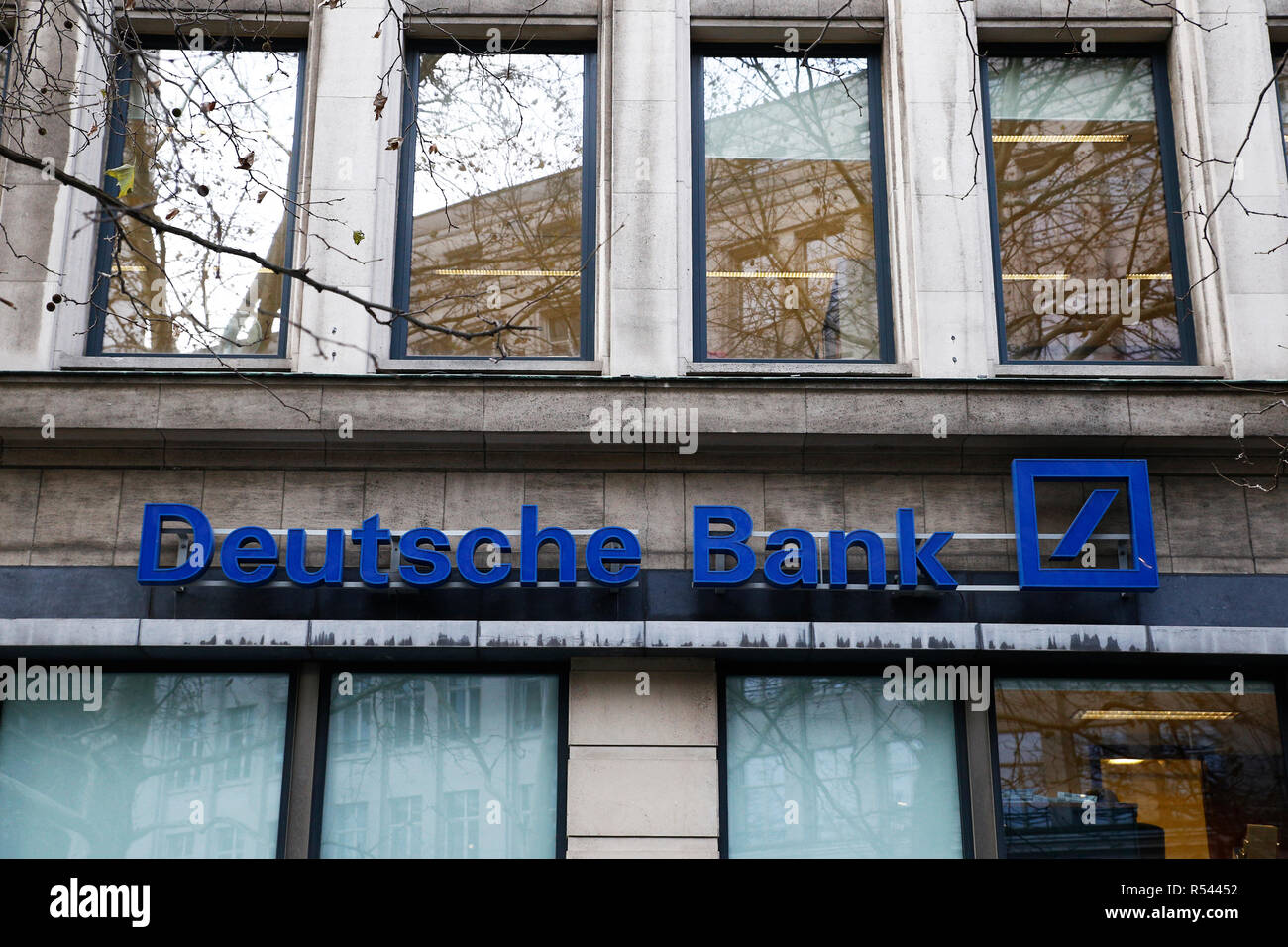 Brussels, Belgium. 29th Nov, 2018. Exterior view of Deutsche Bank branch. A large contingent of investigators searched the headquarters of the largest German money house in Frankfurt. The suspicion: Group employees helped customers set up so-called offshore companies in tax havens and launder money from criminal activities. Credit: ALEXANDROS MICHAILIDIS/Alamy Live News Stock Photo