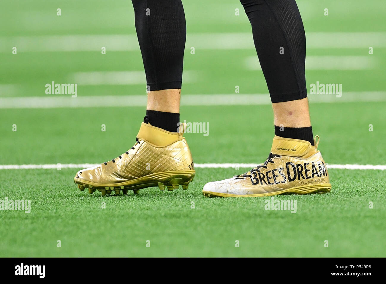 Arlington, Texas, USA. 29th Nov, 2018. A view of New Orleans Saints  quarterback Drew Brees (9) shoes prior to the NFL game between the New  Orleans Saints and the Dallas Cowboys at