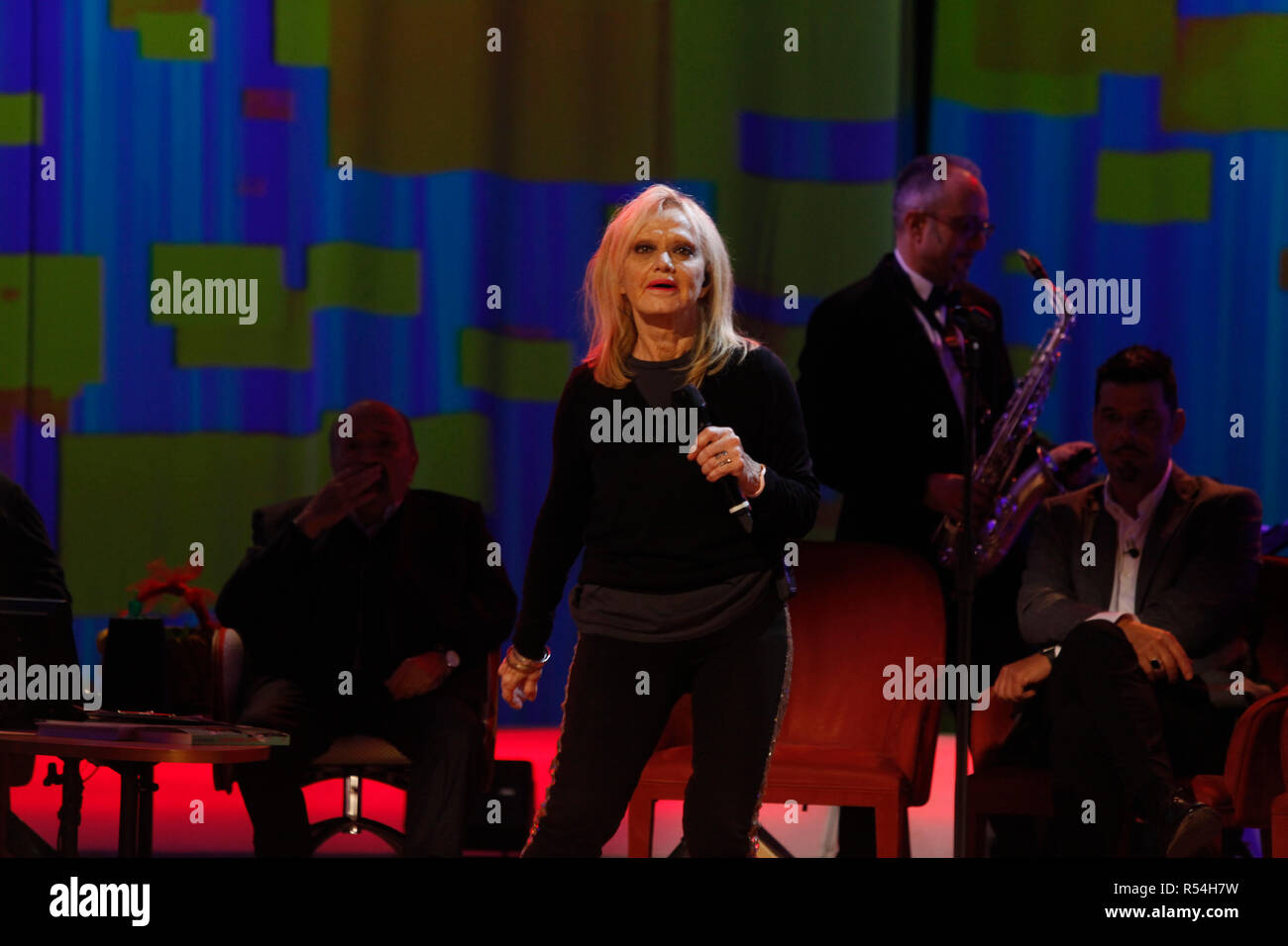 Italian singer rita pavone hi-res stock photography and images - Alamy