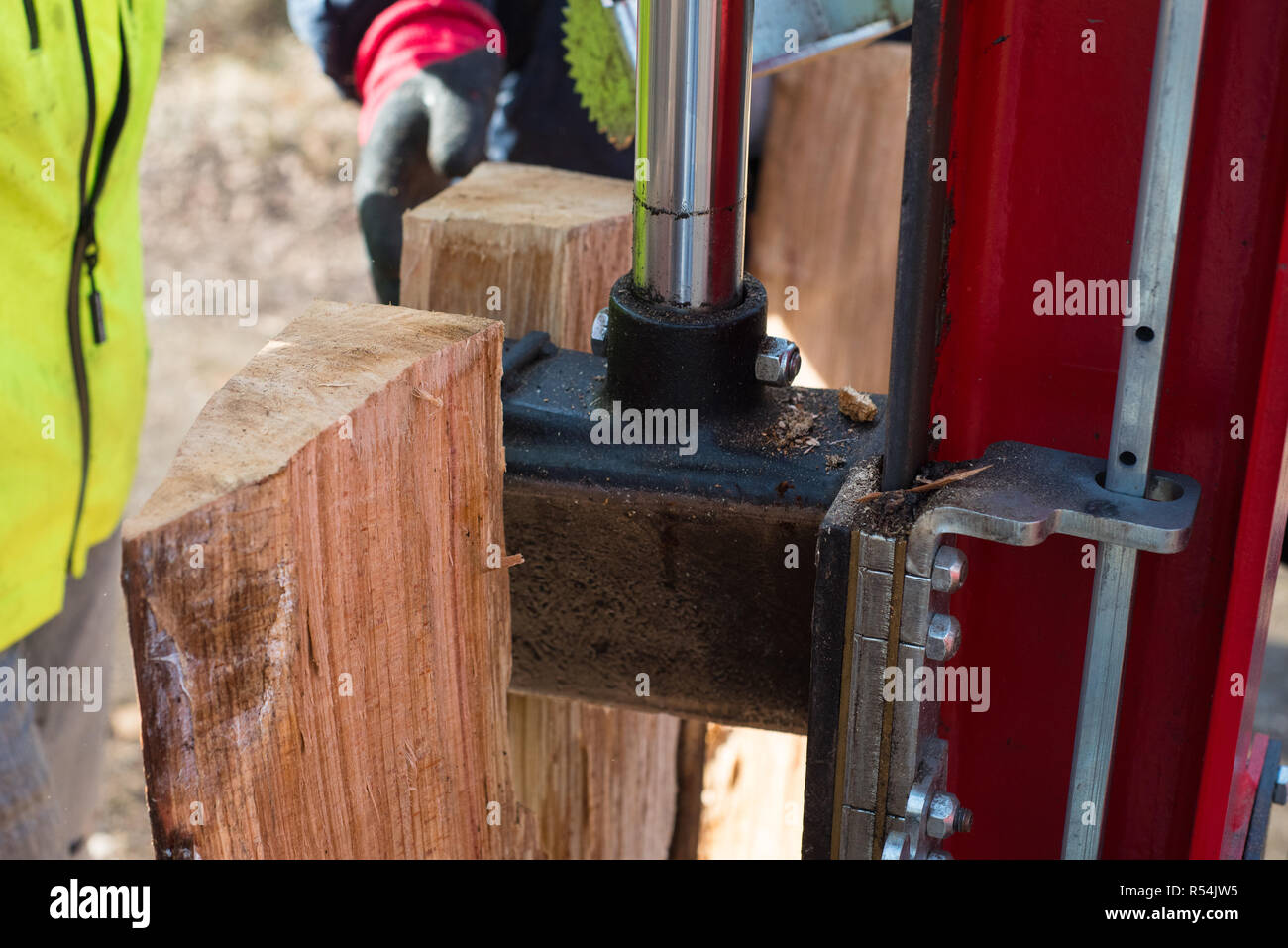 hydraulic log splitter on tractor Stock Photo Alamy