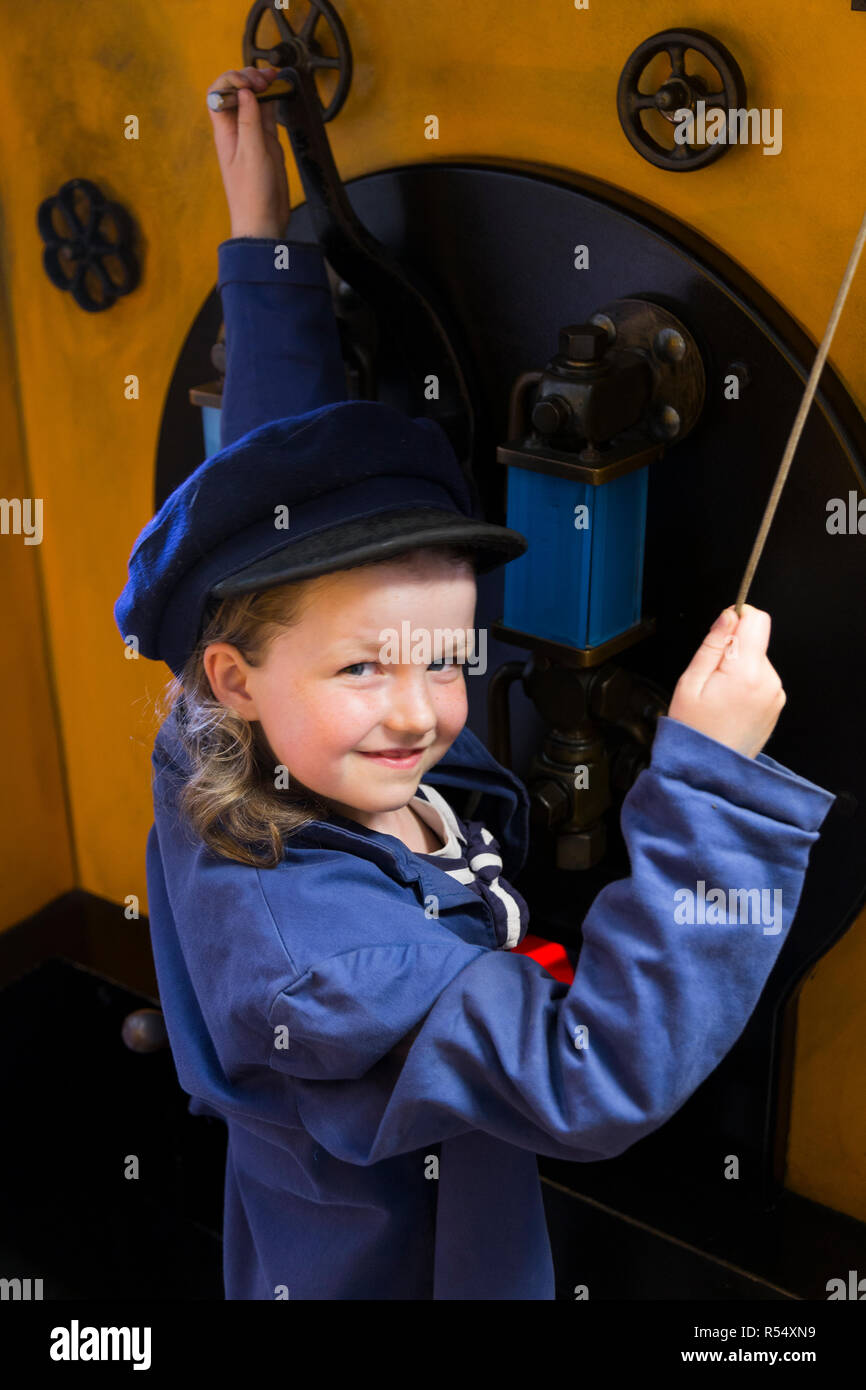 steam engine drivers hat