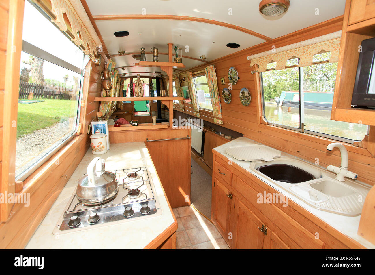 Canal boat 'Everswell' moored at Thrupp on teh Oxford canal in Oxfordshire, United Kingdom Stock Photo