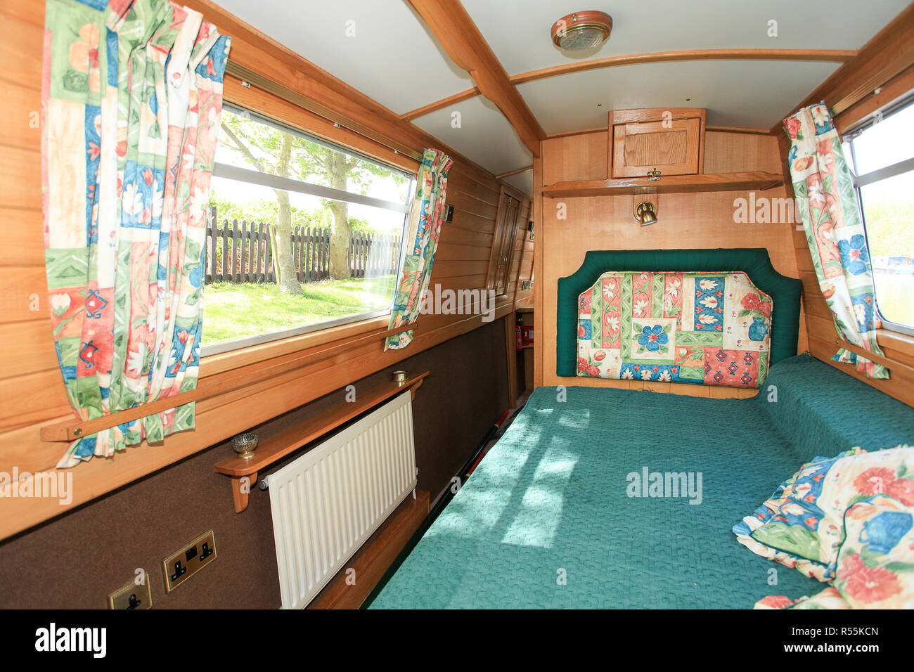 Canal boat 'Everswell' moored at Thrupp on teh Oxford canal in Oxfordshire, United Kingdom Stock Photo