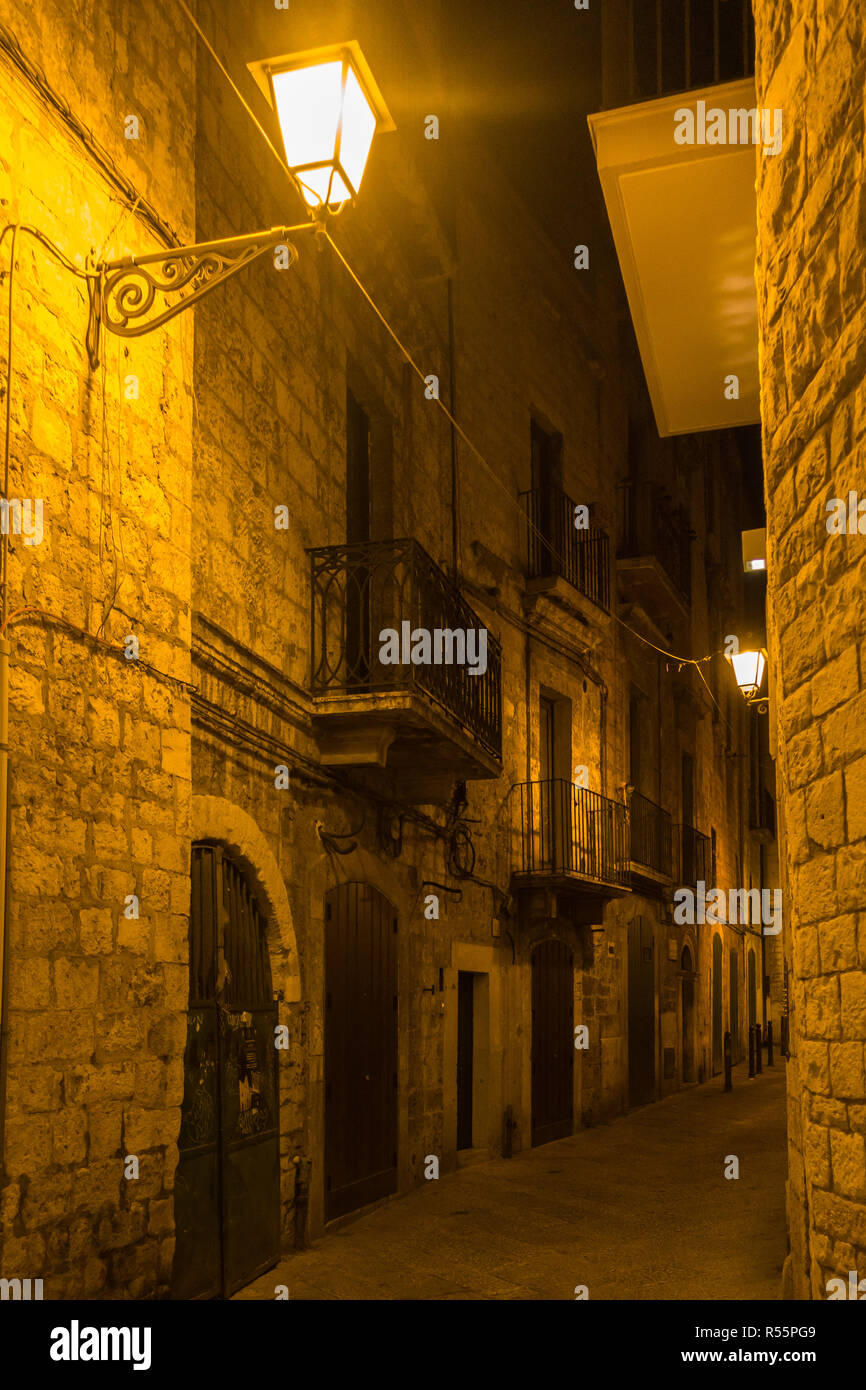 Night view of an alley in Bari old town, called in Italian 'Bari Vecchia', Apulia, Italy Stock Photo