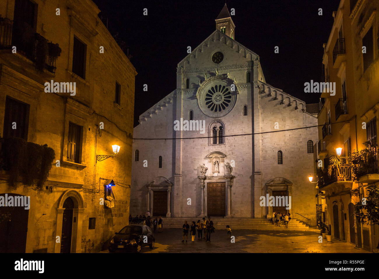 Night view of Bari Cathedral dedicated to Saint Sabinus. Is an important example of Apulian Romanesque architecture, Apulia, Italy Stock Photo