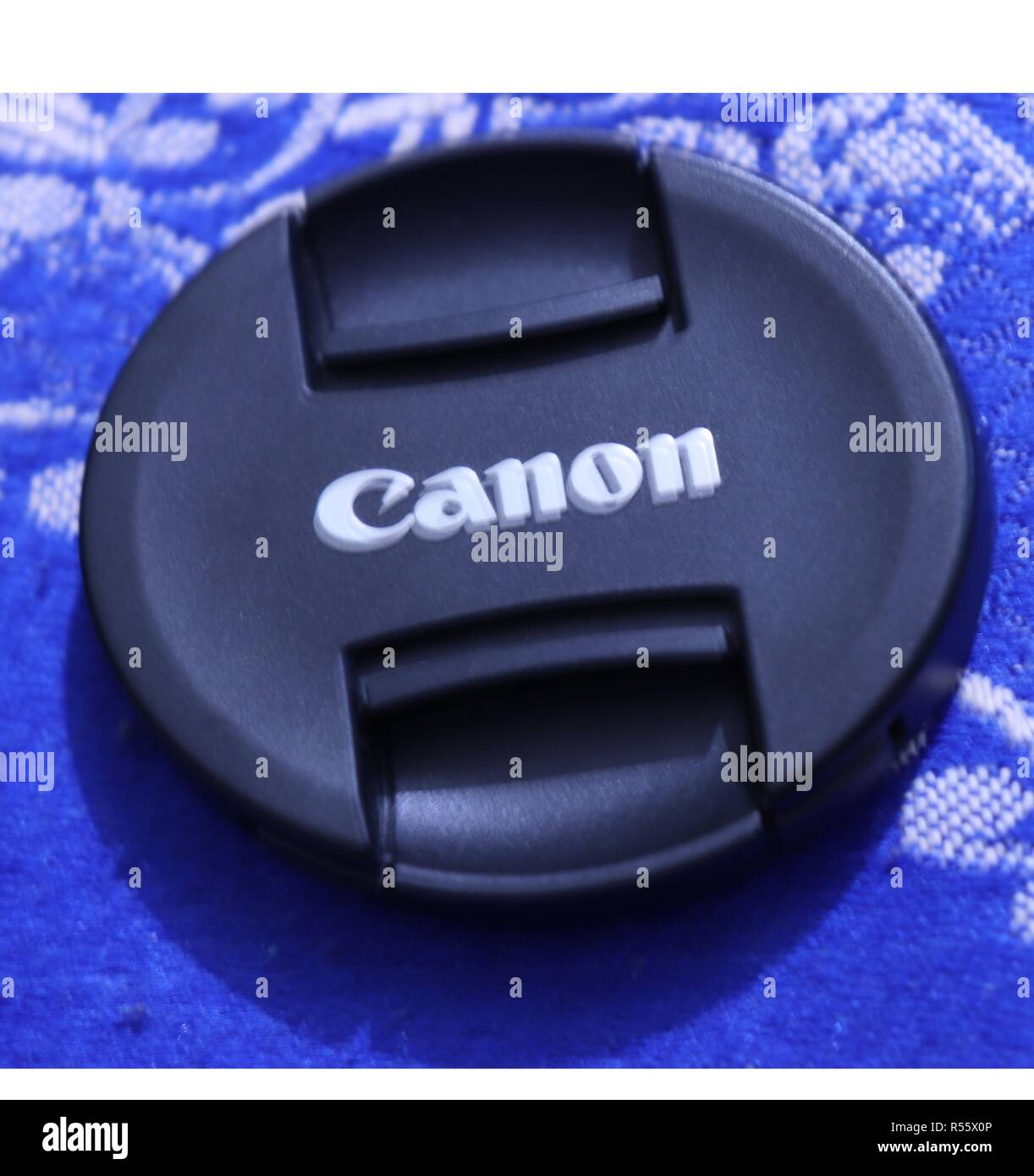 Lens cover on bed hires stock photography and images Alamy