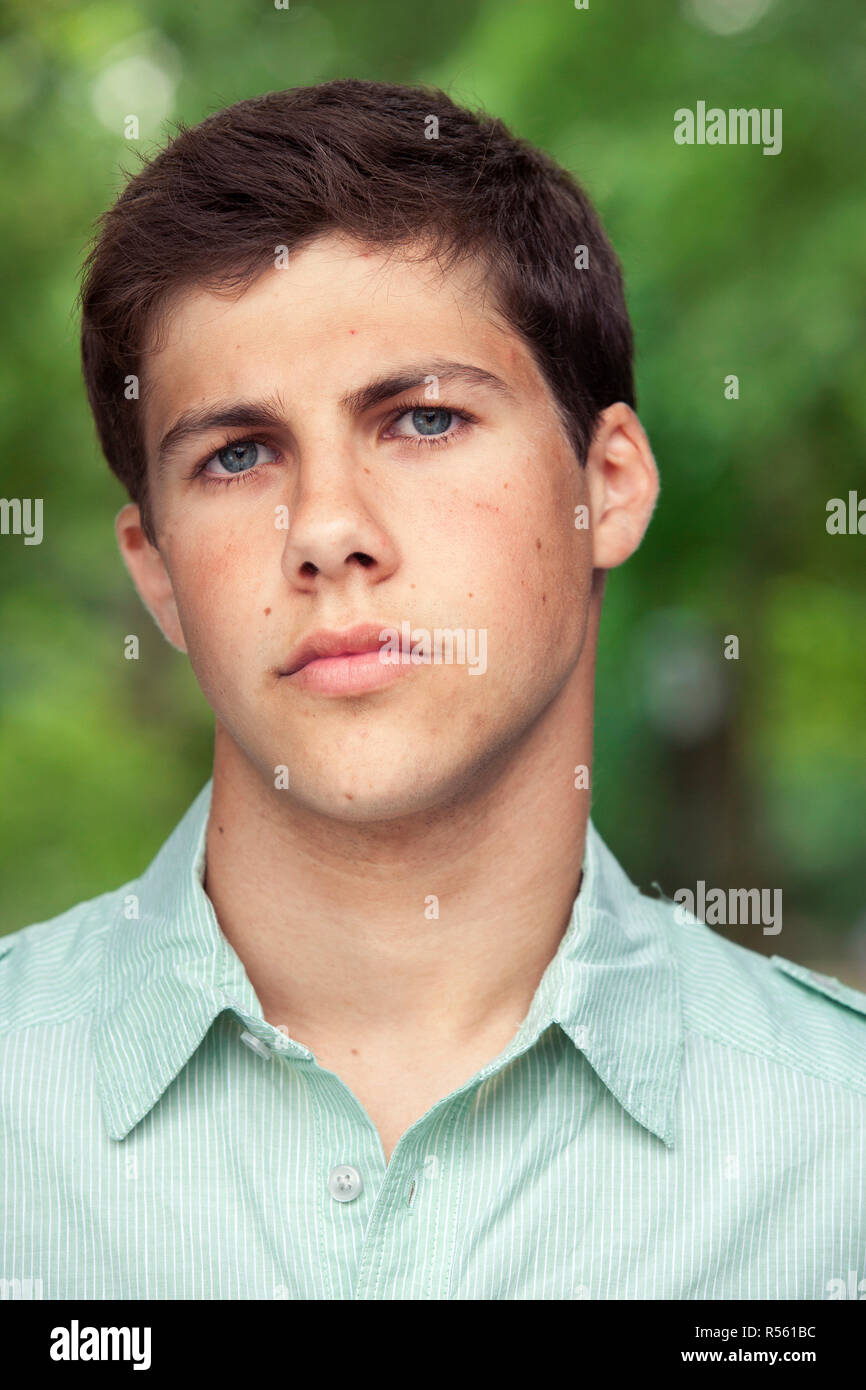 Portrait angry serious teen hi-res stock photography and images - Alamy