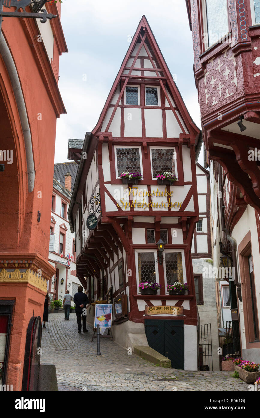 Bernkastel Germany Oldest House In Bernkastel The Spitzhauschen