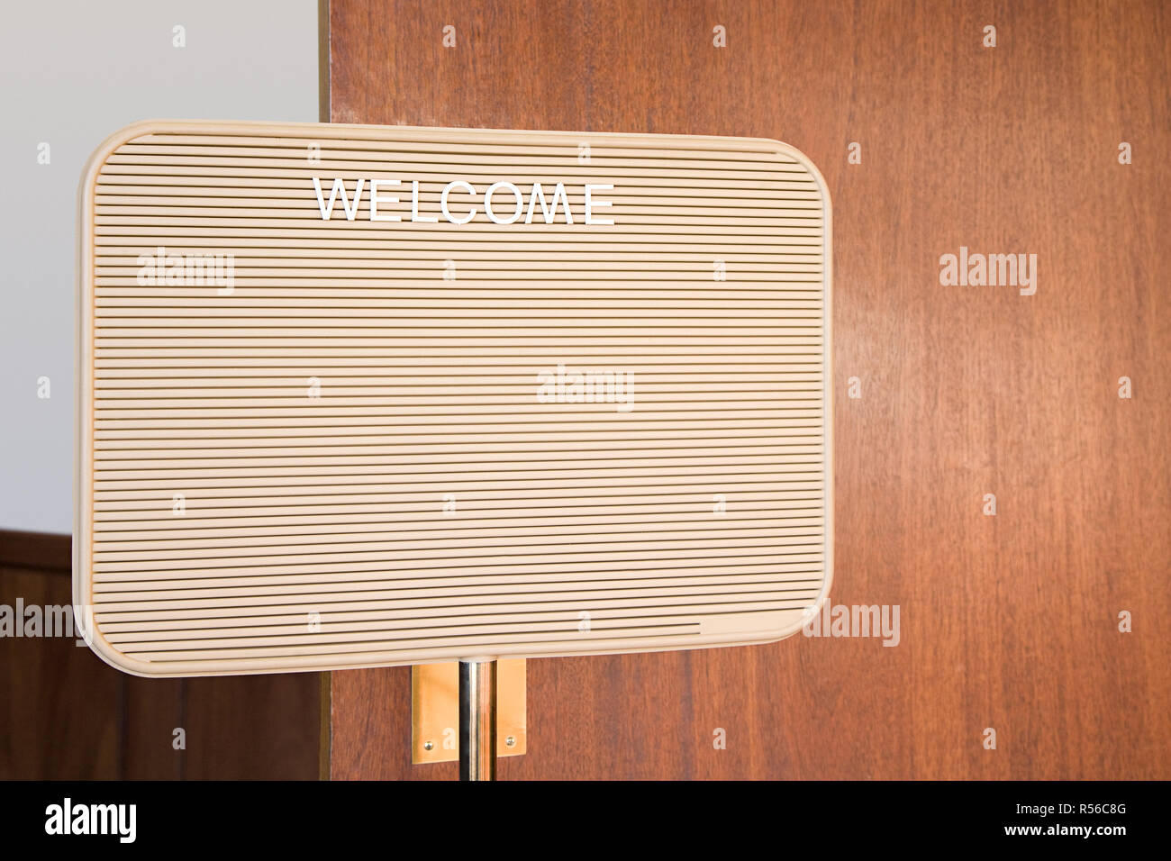 Wooden door hi hi-res stock photography and images - Alamy