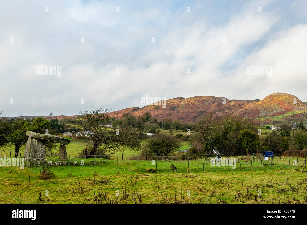 BallyKeel Dolmen and Cain at the Ring of Gullion Area of Outstanding Natural Beauty Stock Photo