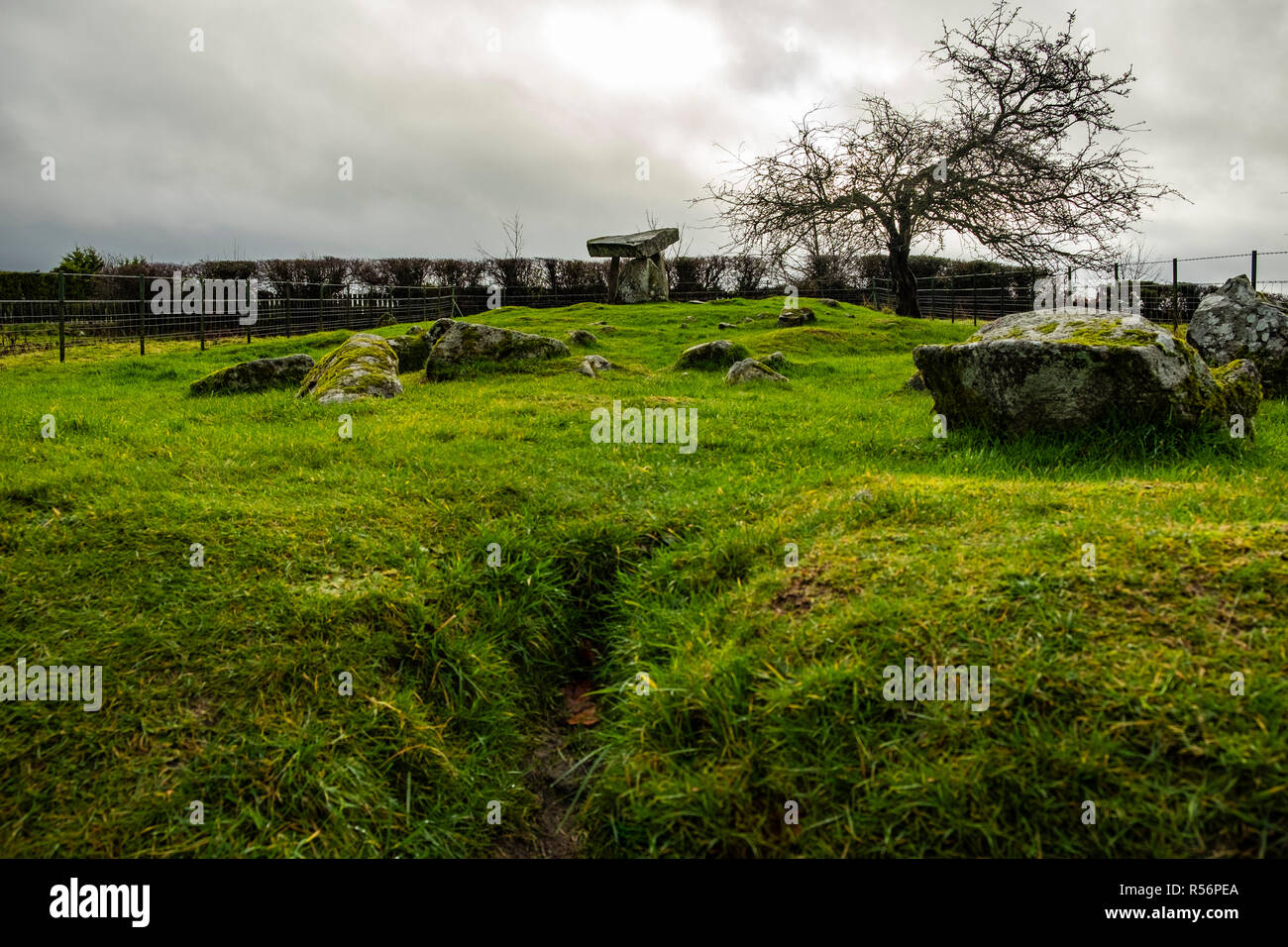 BallyKeel Dolmen and Cain at the Ring of Gullion Area of Outstanding Natural Beauty Stock Photo