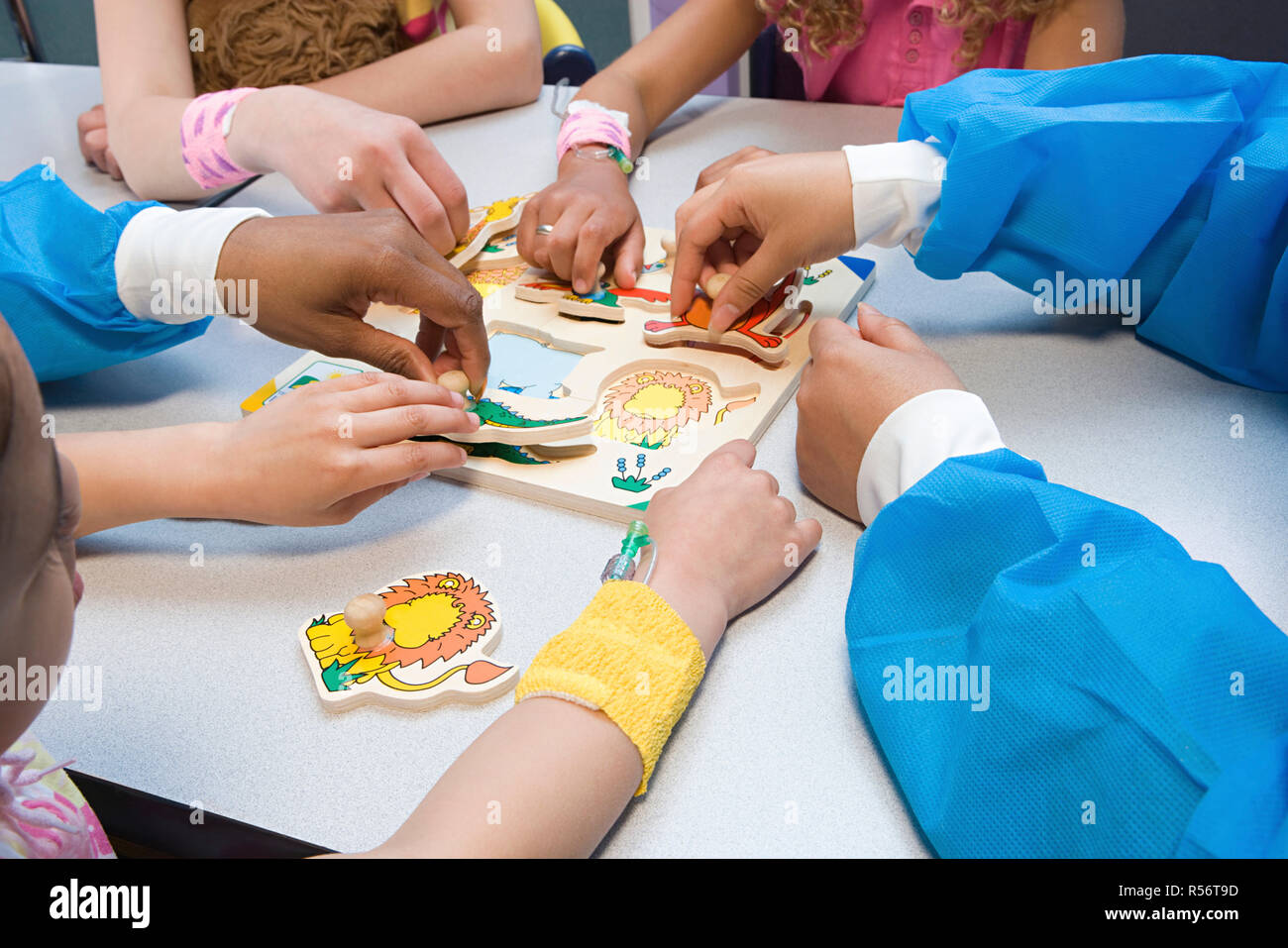 Nurses children hi-res stock photography and images - Alamy