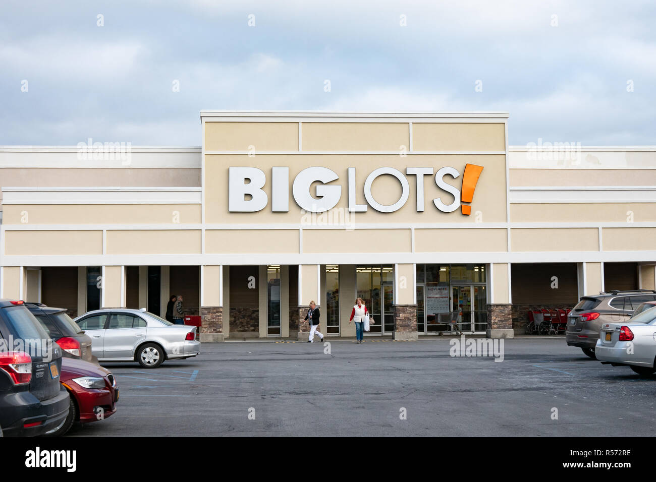 Big lots hires stock photography and images Alamy