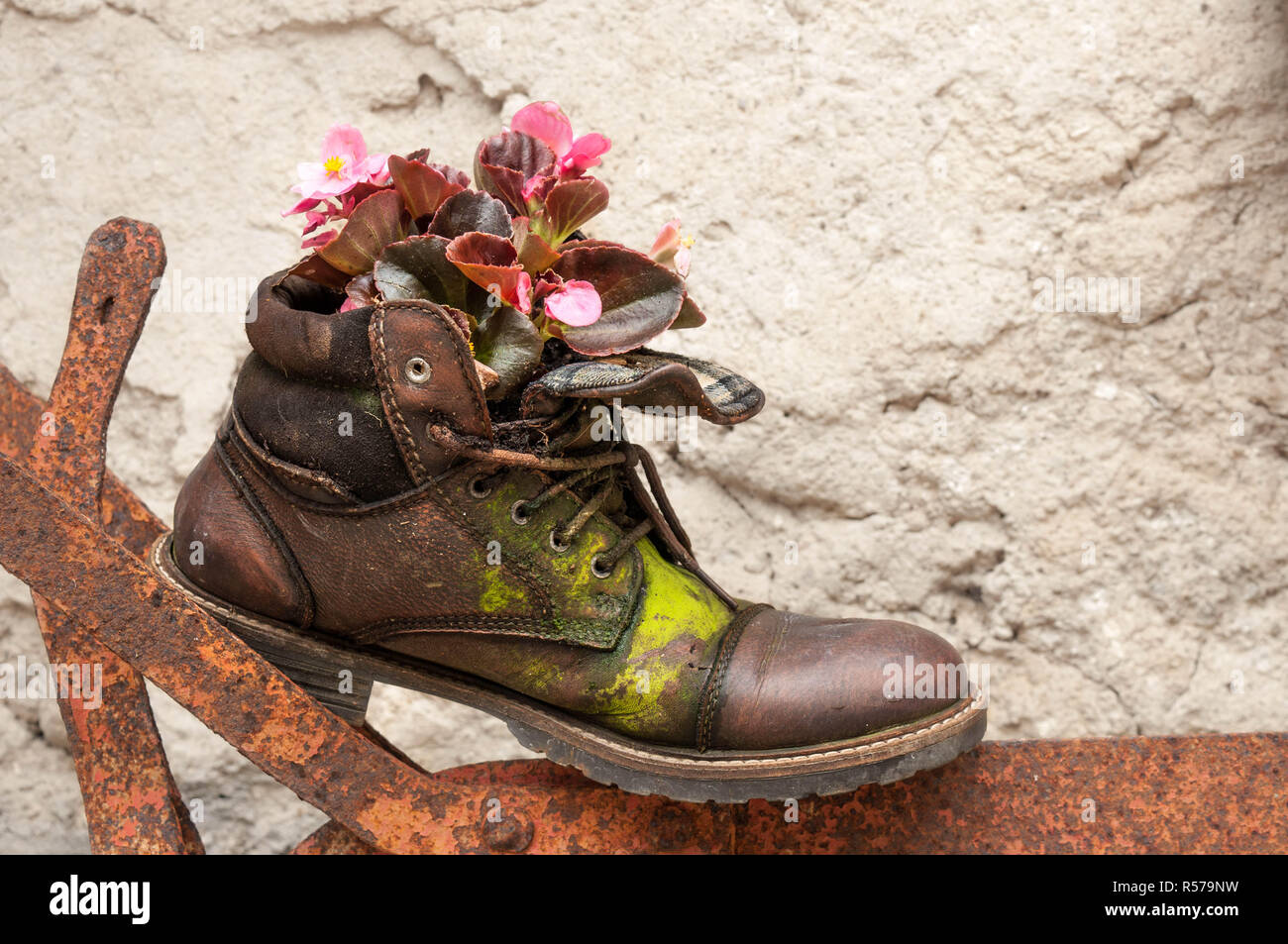 Flower boots hi-res stock photography and images - Alamy