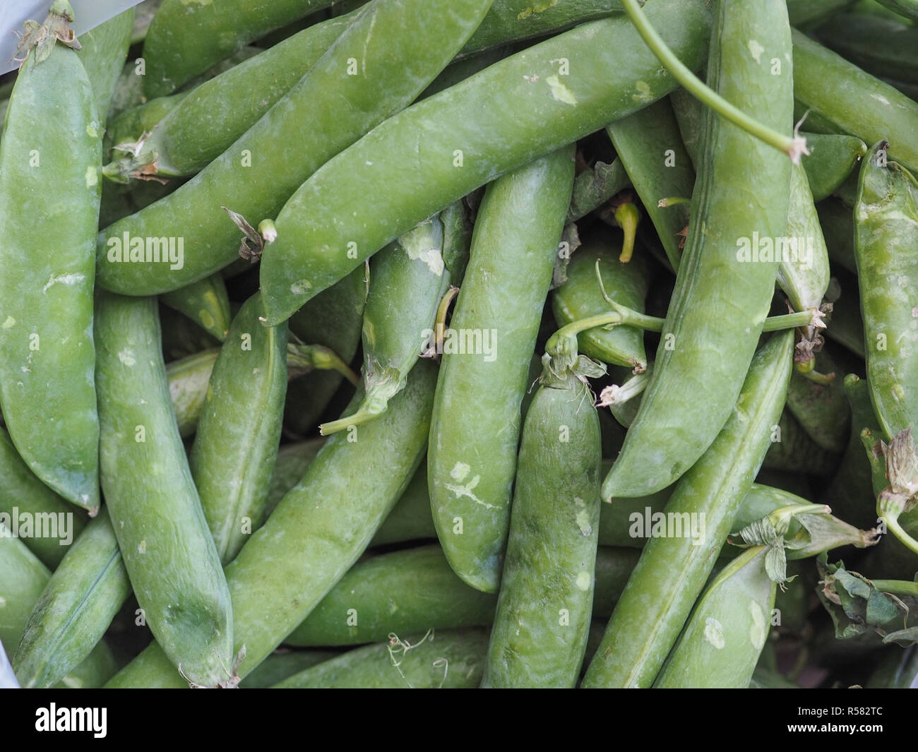 peas legumes vegetables Stock Photo Alamy