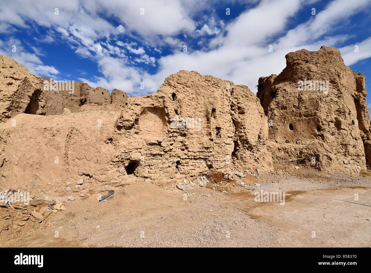 Ancient ruin Sassani Castle  in the Garmeh oasis, on the Dasht-e Kavir deserts near the Khur city. Stock Photo