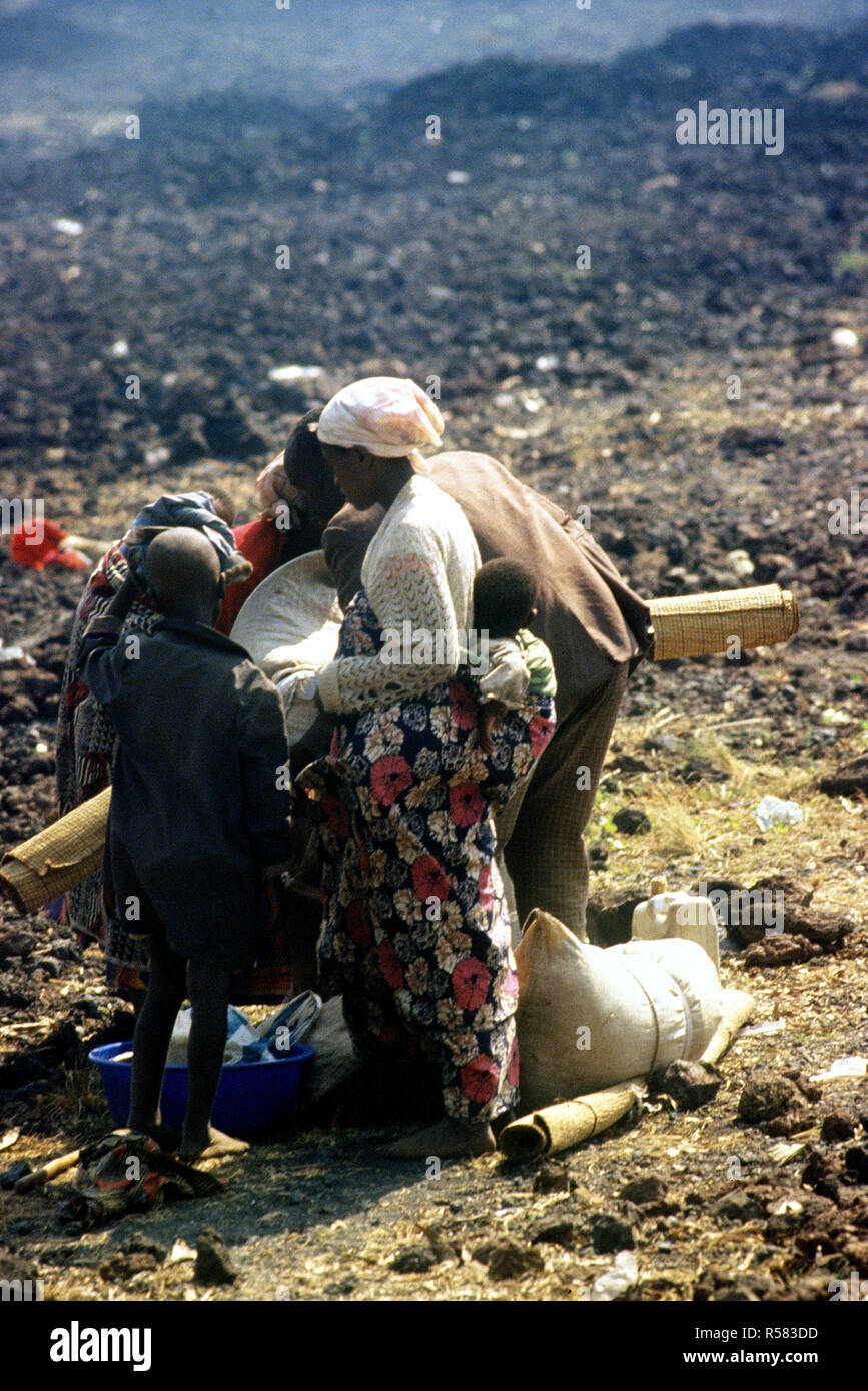 1994 - Rwandan refugees who have come to Goma after a civil war erupted in their country. Stock Photo