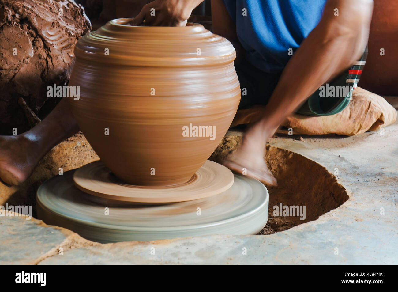 Traditional pottery Kasongan, Yogyakarta Stock Photo Alamy
