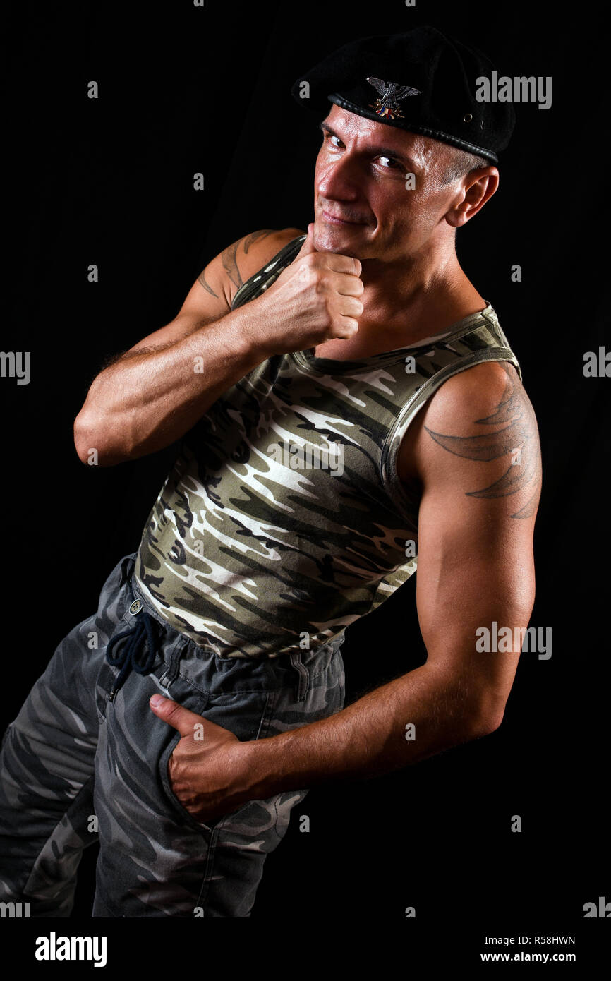 Military clothes hi-res stock photography and images - Alamy