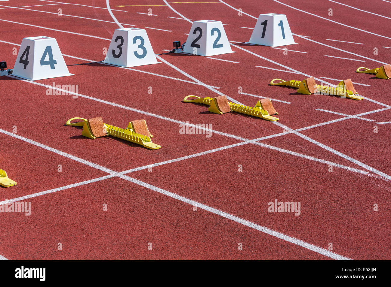 starting block and lineup Stock Photo Alamy
