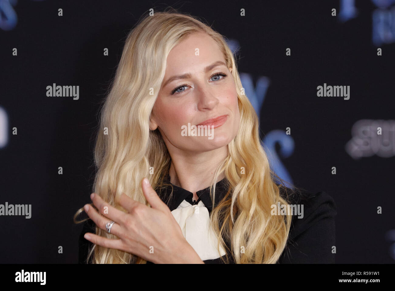 Hollywood, California, USA. 29th November, 2018. Beth Behrs at the