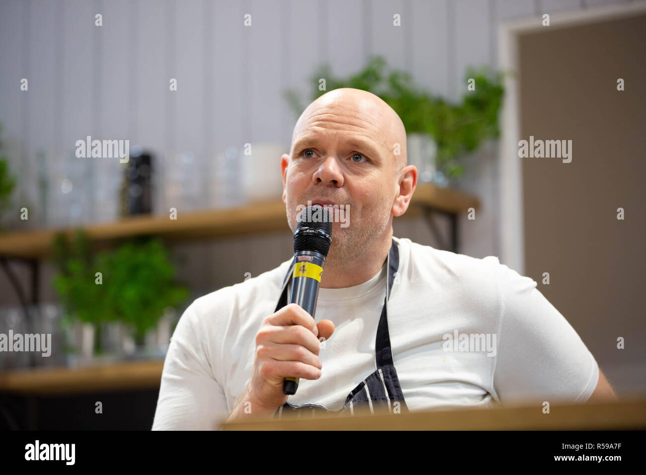 Birmingham, UK. 30th Nov, 2018. Tom Kerridge on the BBC Good food stage talking about his restaurants and his books. Credit: steven roe/Alamy Live News Stock Photo