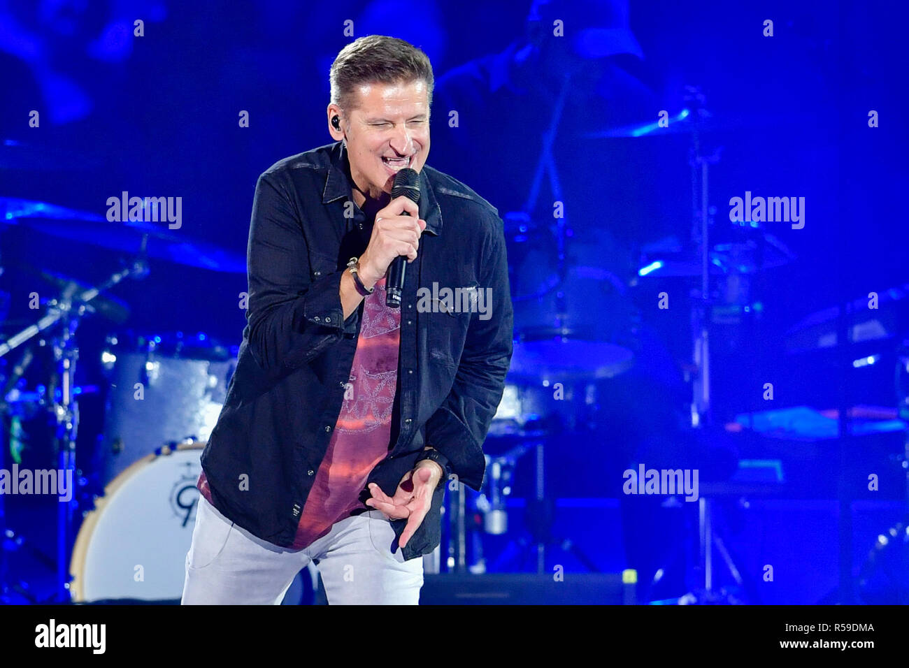 30 November 2018, Baden-Wuerttemberg, Mannheim: The singer Hartmut ...