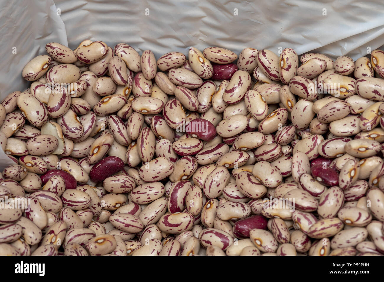 Raw red beans in bulk (sale of legumes Stock Photo Alamy