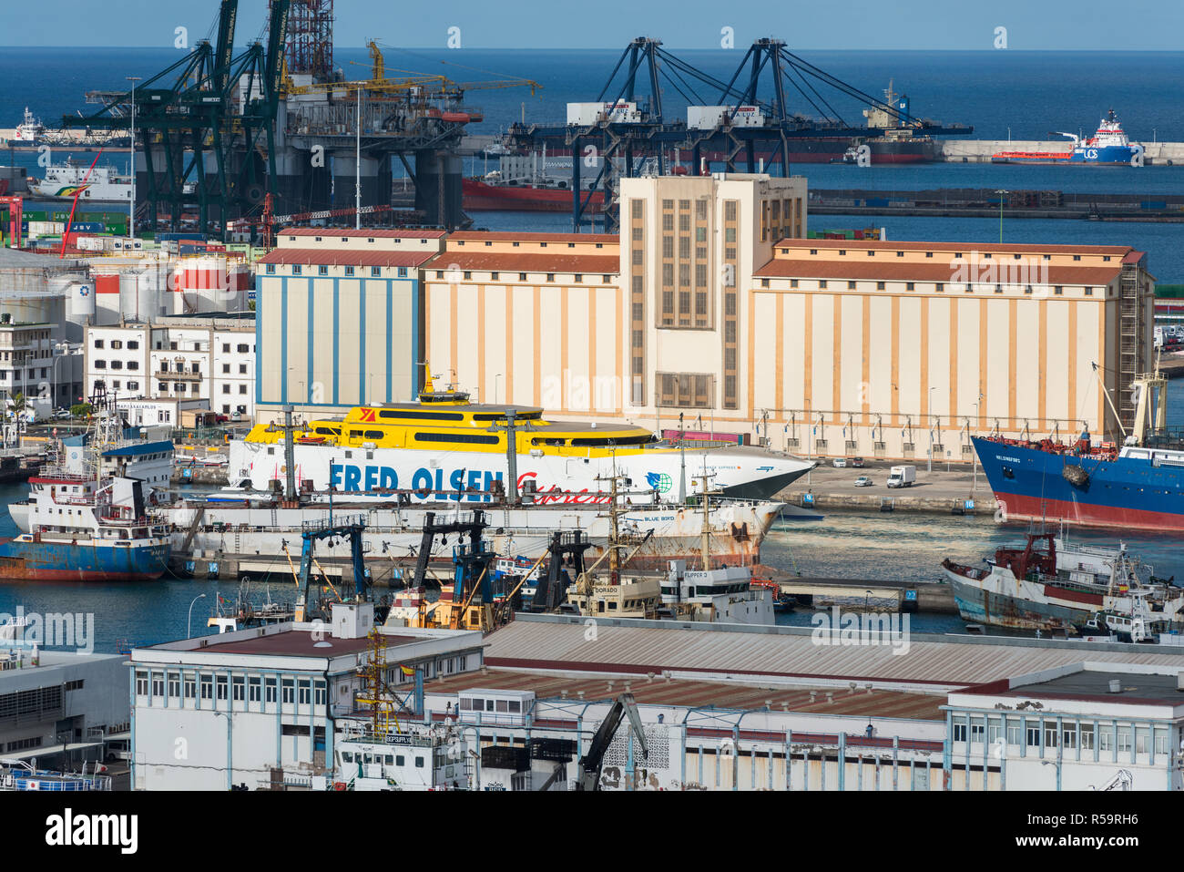 aerial view on Fred Olsen Benchijigua Express inter island ferry at Port of Las  Palmas in Gran Canaria at its terminal. Fred. Olsen Express is an inte  Stock Photo - Alamy
