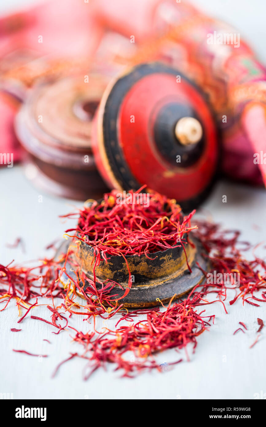 Saffron (Crocus sativus Stock Photo Alamy