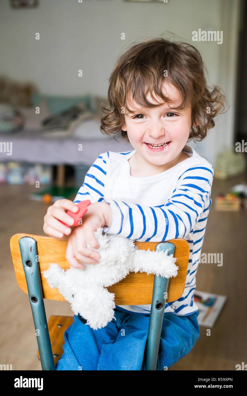 4 year-old boy Stock Photo - Alamy