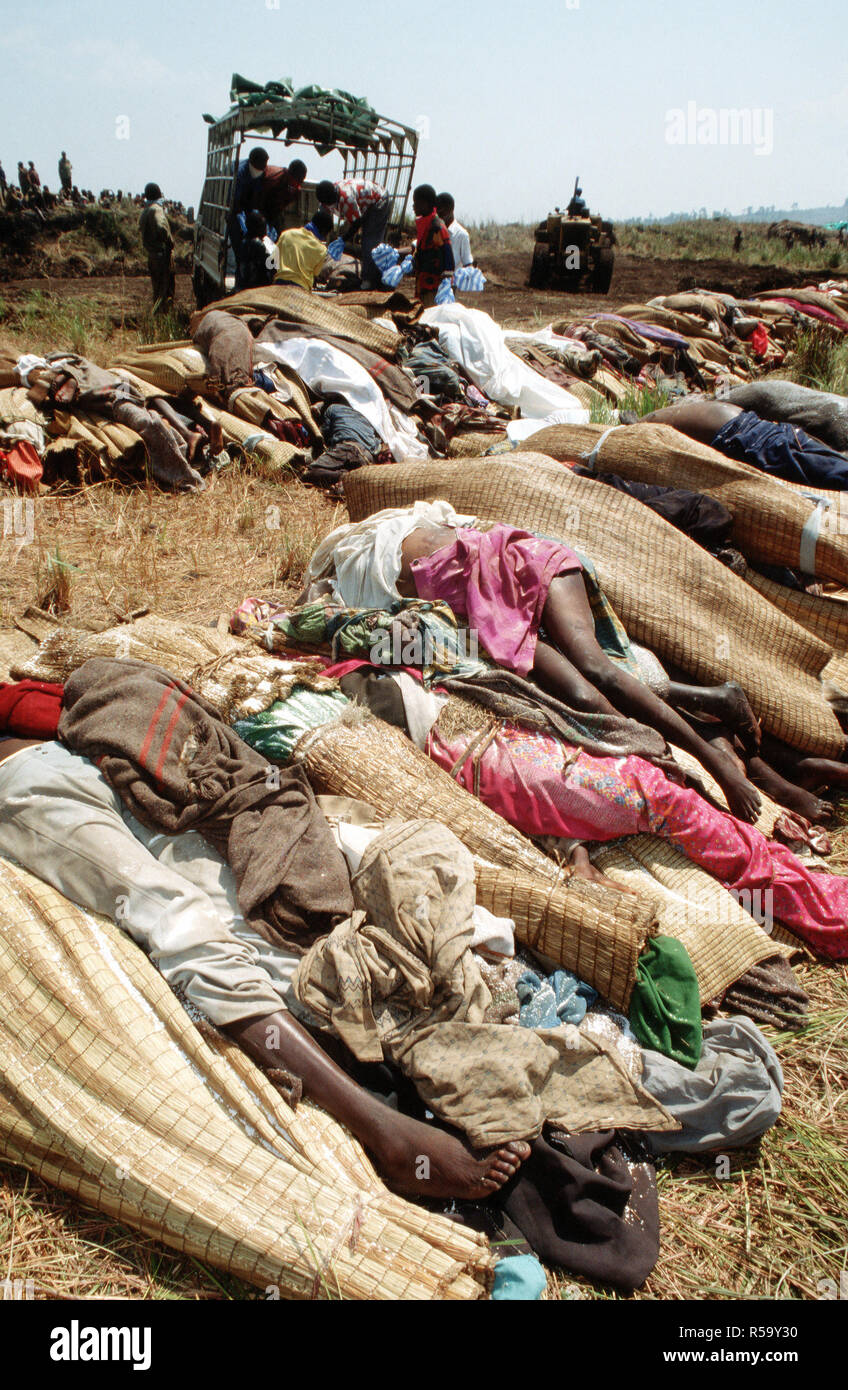 Rwanda refugees 1994 hires stock photography and images Alamy
