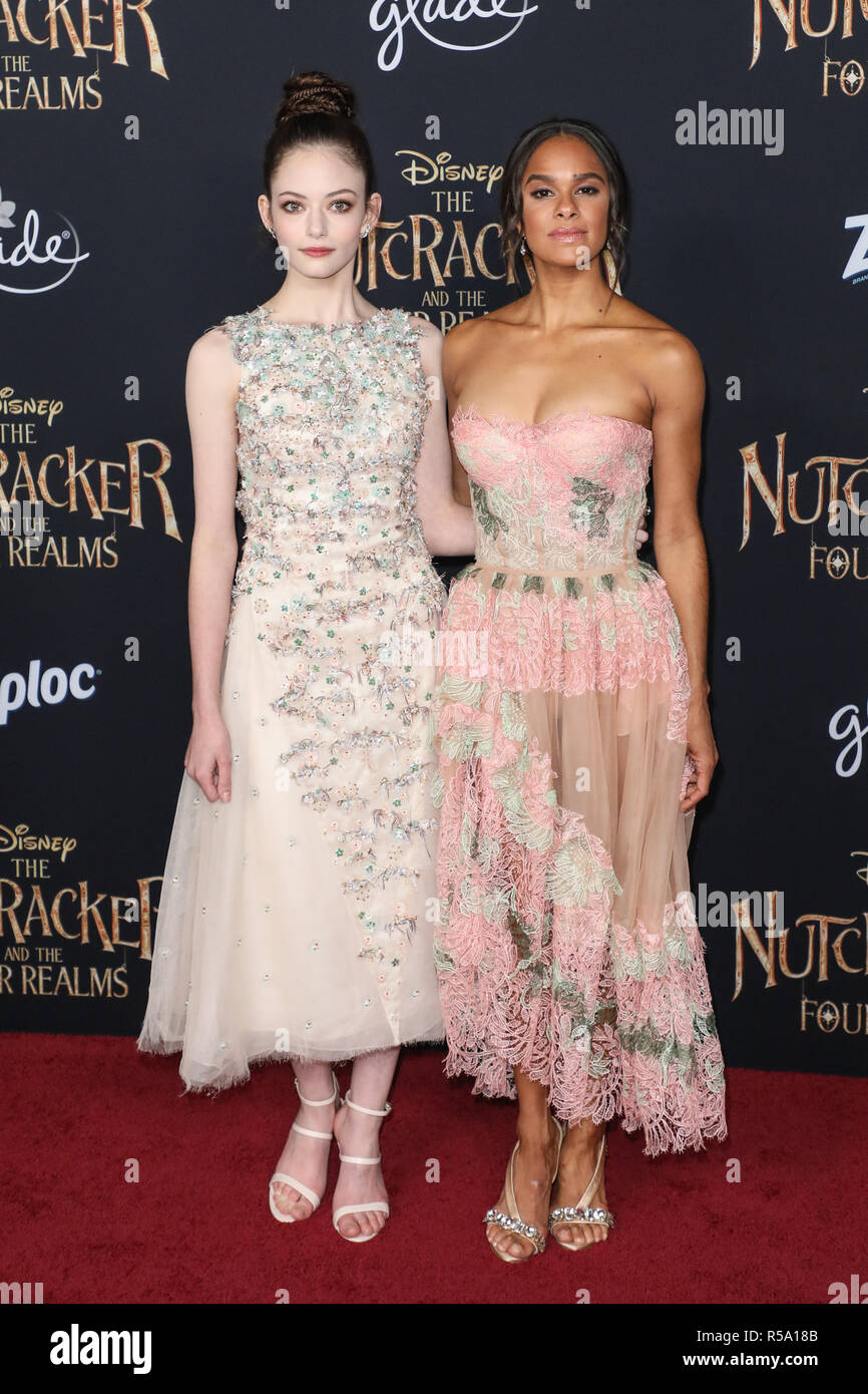 nutcracker and the four realms premiere