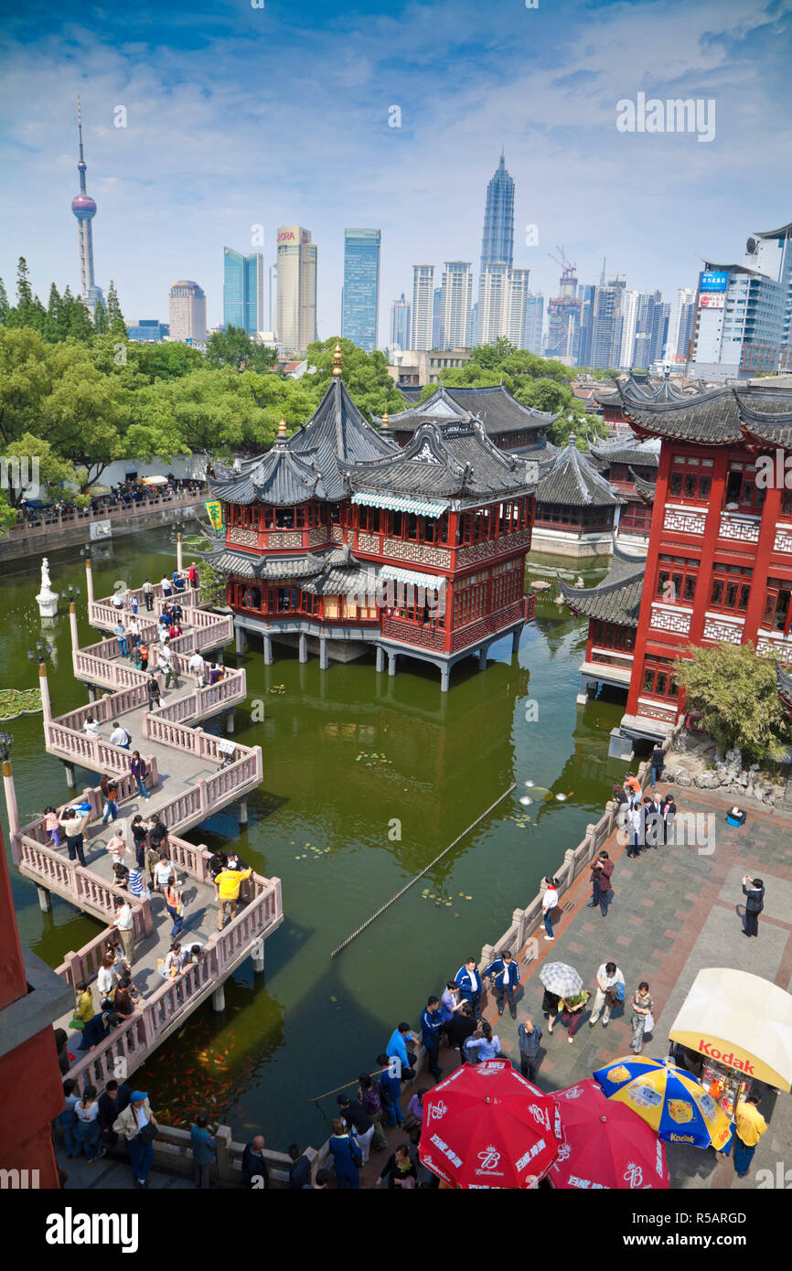 China, Shanghai, Mid Lake Pavilion and Bridge of Nine Turnings Stock Photo  - Alamy