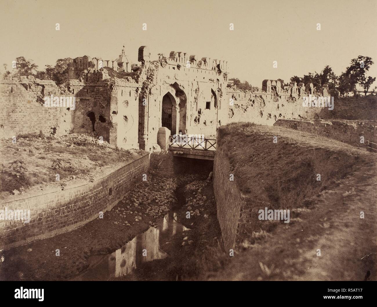 Cashmere Gate, Delhi. Tytler Collection: Photographs by Robert and Harriet Tytler depicting buildings and sites associated with the Indian Mutiny. 1858. Kashmir Gate. 1857-58. Indian Mutiny. Source: Photo 193/(10). Stock Photo