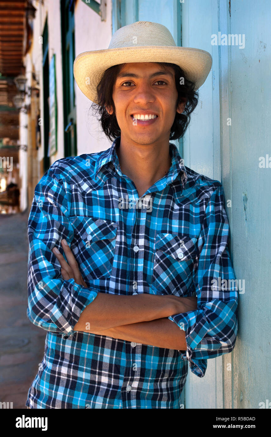 Colombian man in hat hi-res stock photography and images - Alamy