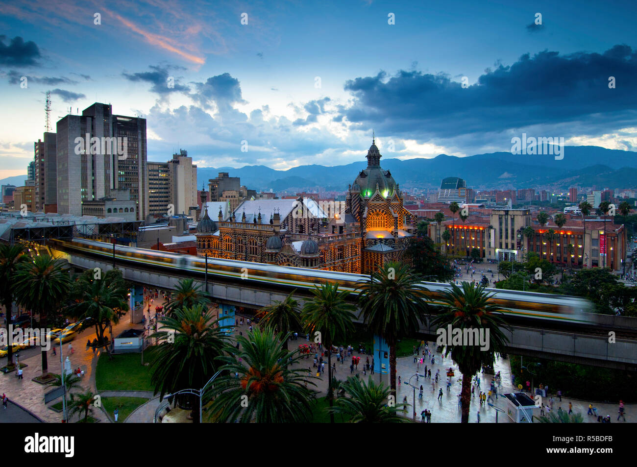 Medellin, Colombia, Metro, Parque Berrio Metro Station, Palace Of Culture, Plaza Botero, Sculptures Of Fernando Botero, Museum Of Antioquia, Dusk, Motion, Andes Mountains, Aburra Valley, Spanish Stock Photo