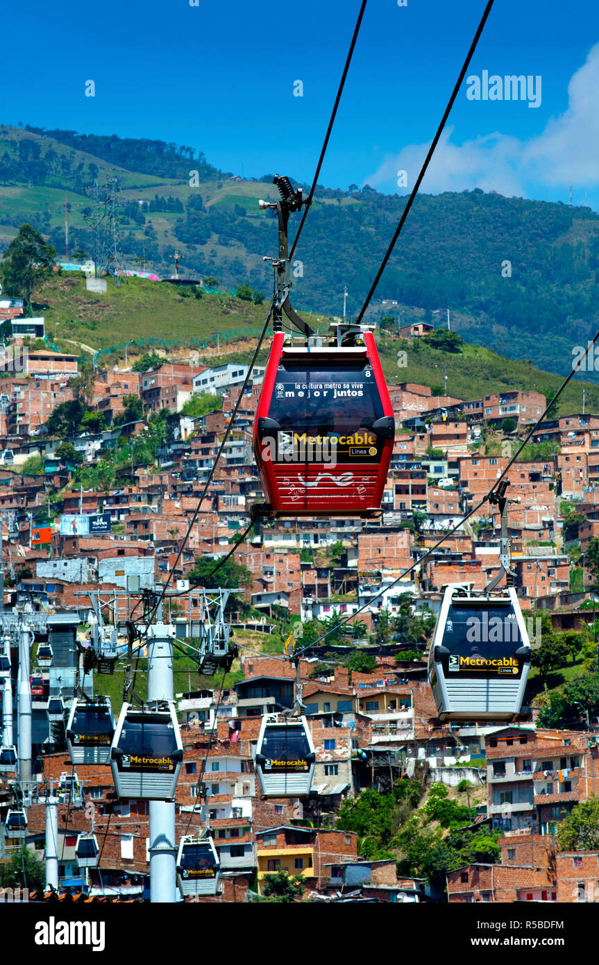 Medellin colombia cable car hires stock photography and images Alamy