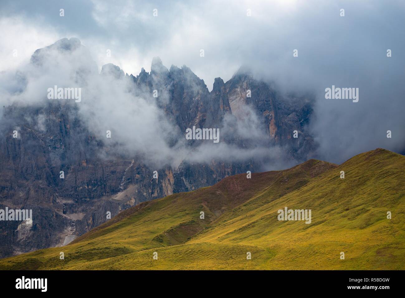 clouds at the mountains peaks of italian Dolomites Stock Photo - Alamy